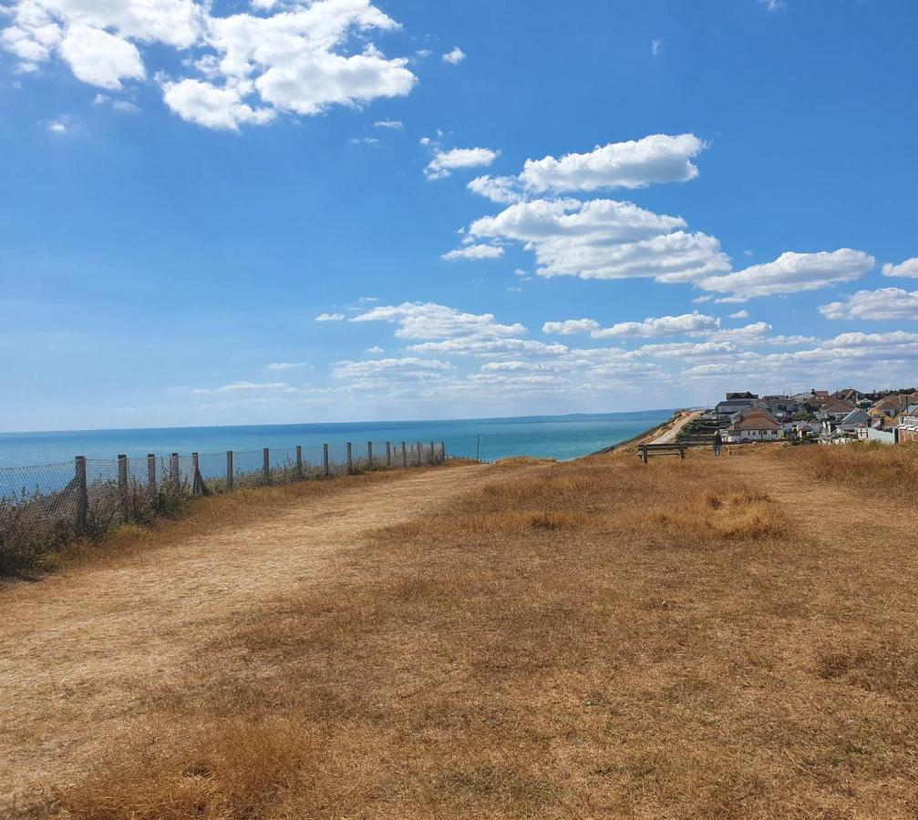 Four Seasons By The Sea Villa Peacehaven Екстериор снимка