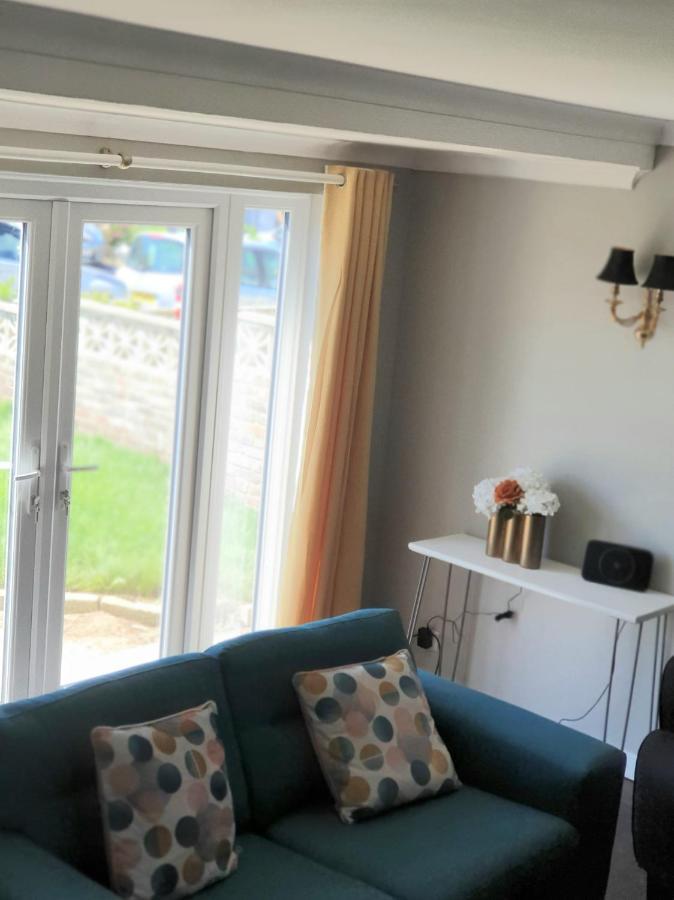 Four Seasons By The Sea Villa Peacehaven Екстериор снимка